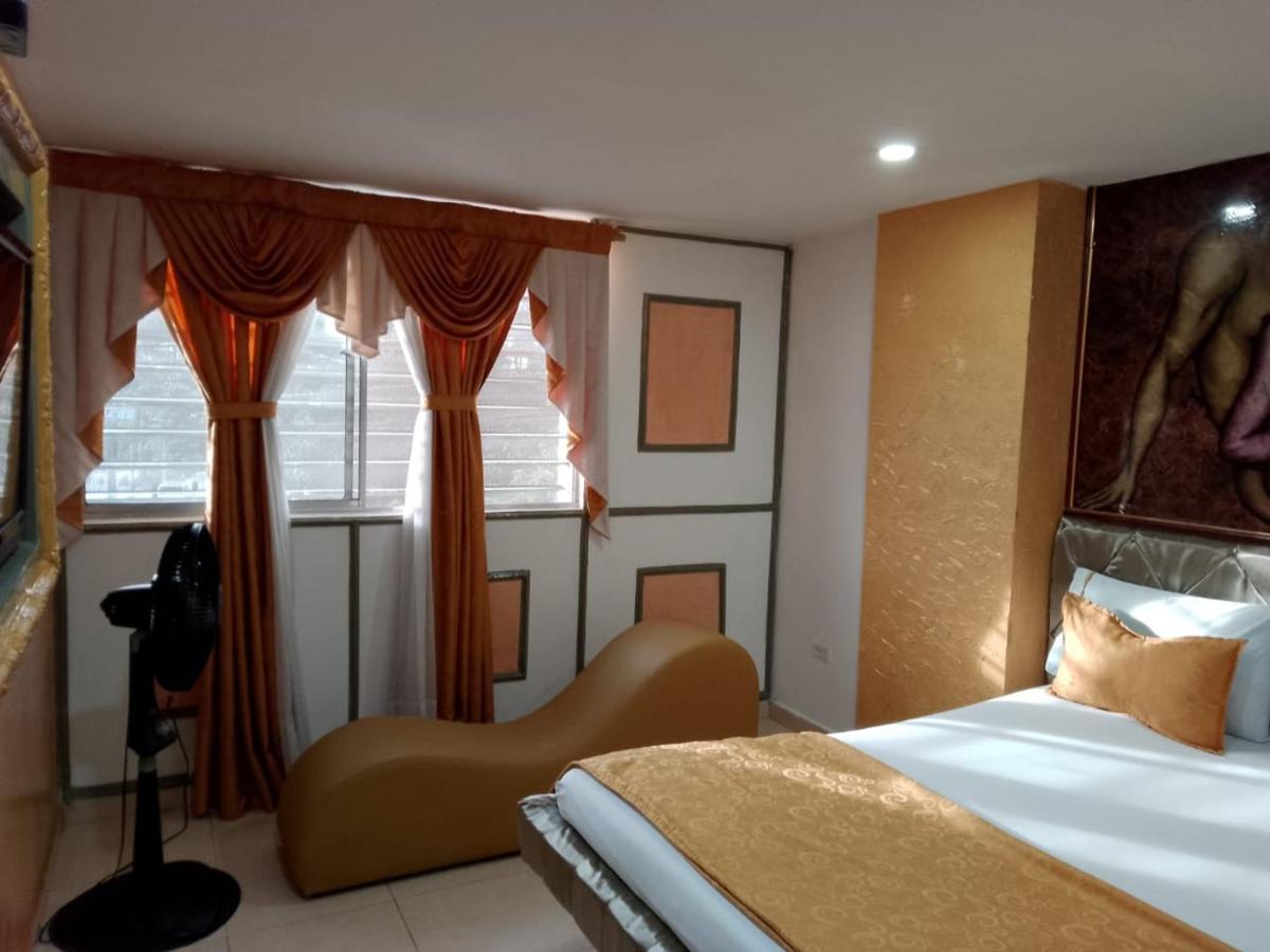 Hotel El Playon Меделин Екстериор снимка